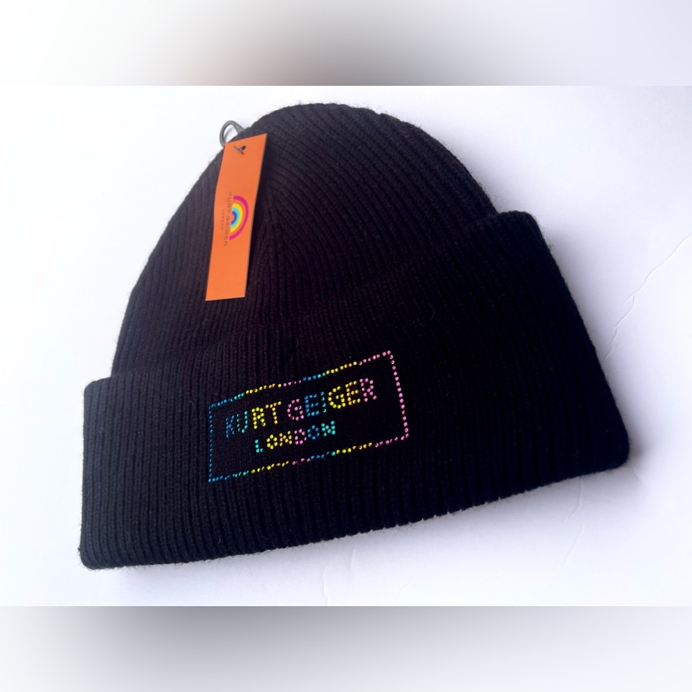 Kurt Geiger Women Black Beanie.
NWT - Picture 9 of 17